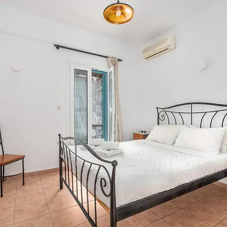 아파트 Ornos Apartments 오르노스